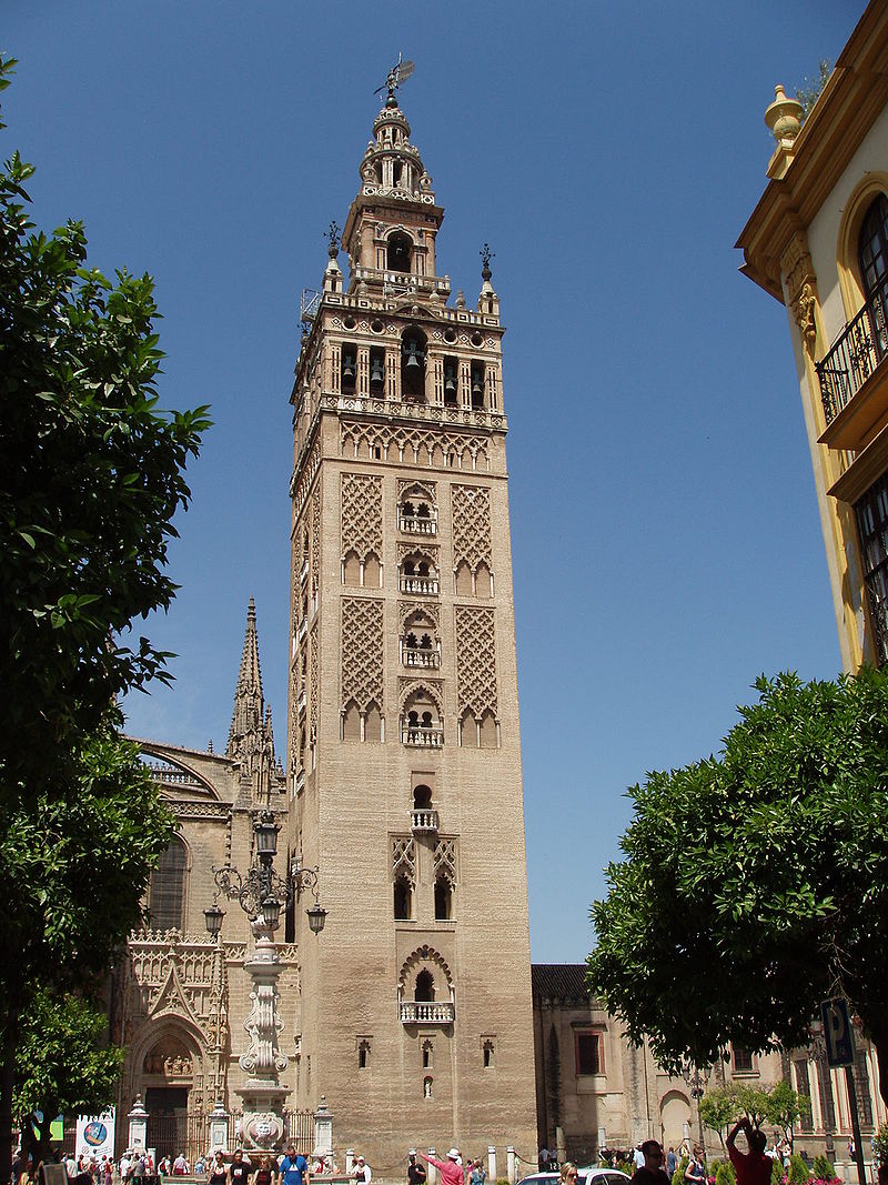 Giralda_de_Sevilla almohad Berbere dynasty - Berbères au Maroc