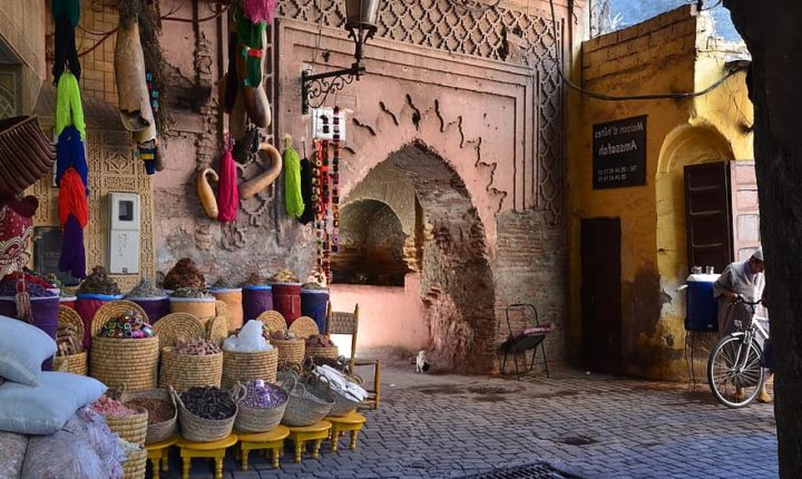 marrakech morocco bazaar souks maroc circuits Balades